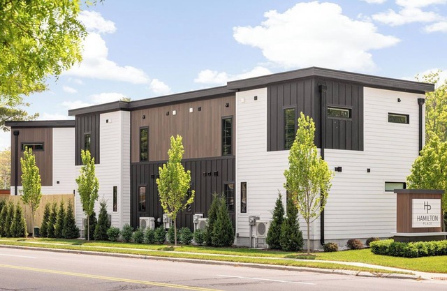 Hamilton Place | Bayside Building | 4 Units