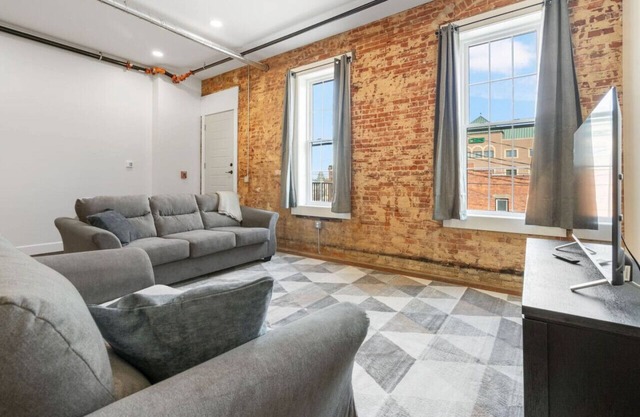 Hamilton Suite - American Hall