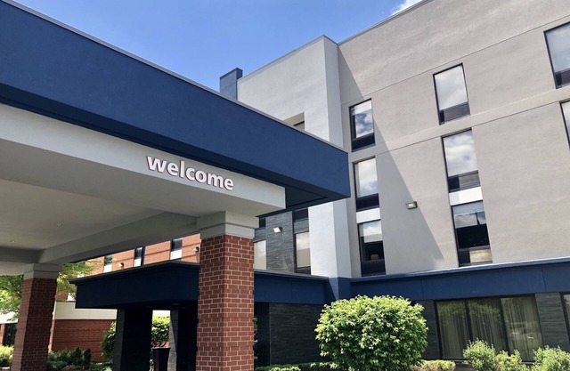 Hampton Inn McHenry
