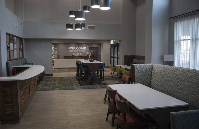 Hampton Inn & Suites Portland West