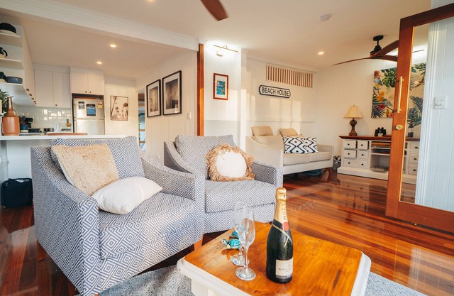 Hamptons on Queen - Sunset Water Views