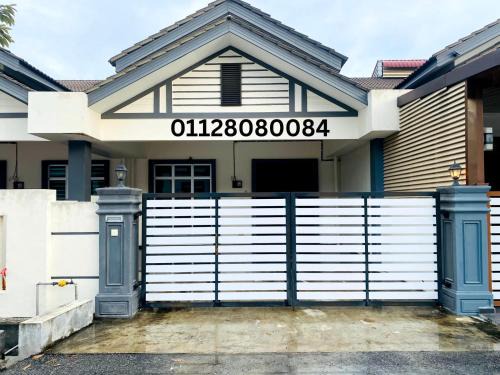 Hanah Home Muar I Wifi Netflix