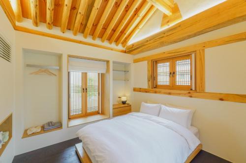 Hanok stay Jungwooga