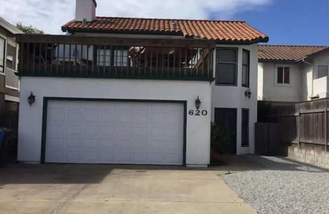 Happy Oceano Beach House. 1/4 mi to Oceano Beach and Oceano Dunes.3 mi. to Pismo