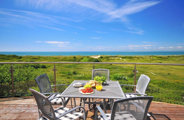 Harlech beachside holiday home near Royal St.