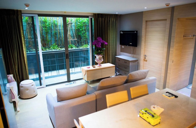 Harmonies 2 bedrooms apartment @Silom 3(BTS Saladaeng station)#1