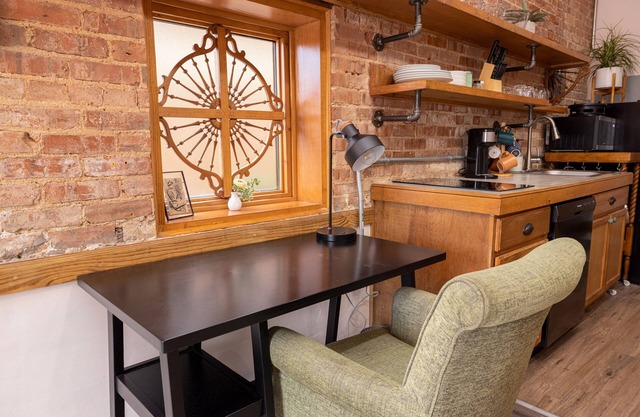 Hartwell Suites