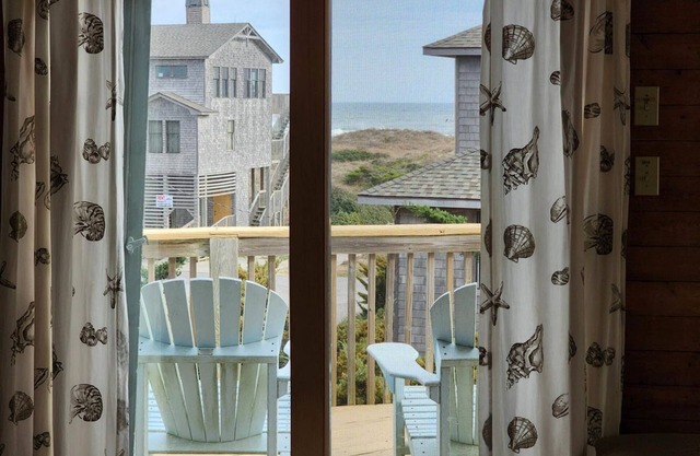 Hatteras House