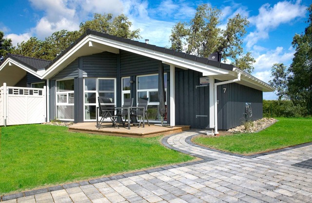 Haus Strandbrise - holiday home in a peaceful location, directly on the Salzhaff