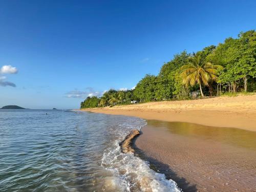 Haut de villa BEL BO & Bas de villa Tibo vu mer et accès mer