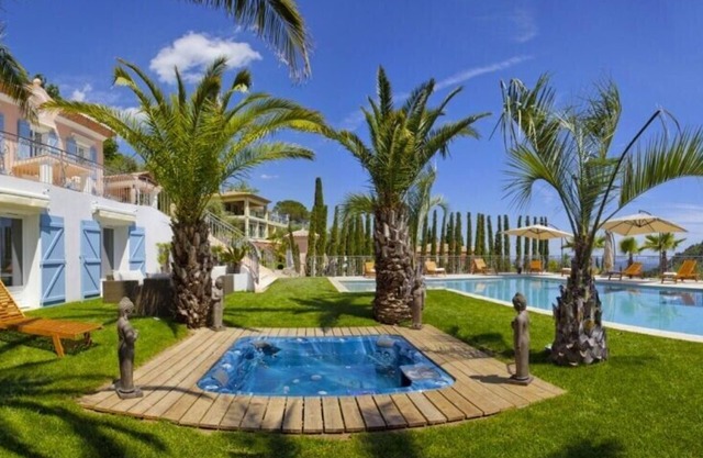 Hautes Ribes estates, Villa Mimosa