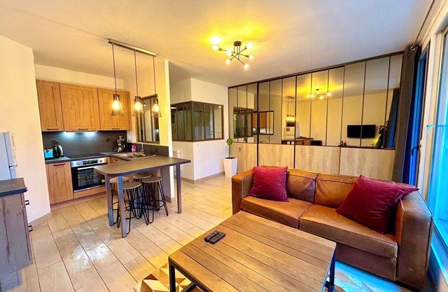 Haven of peace with garden and secure parking in Chantilly, pets welcome!