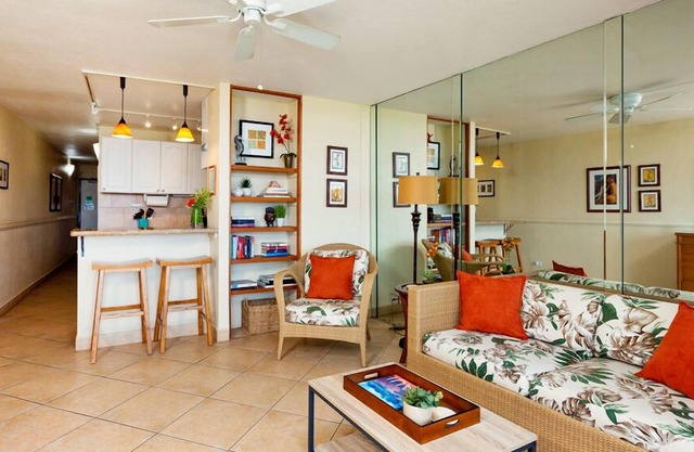Hawaii Life Rentals Presents Island Sands 110