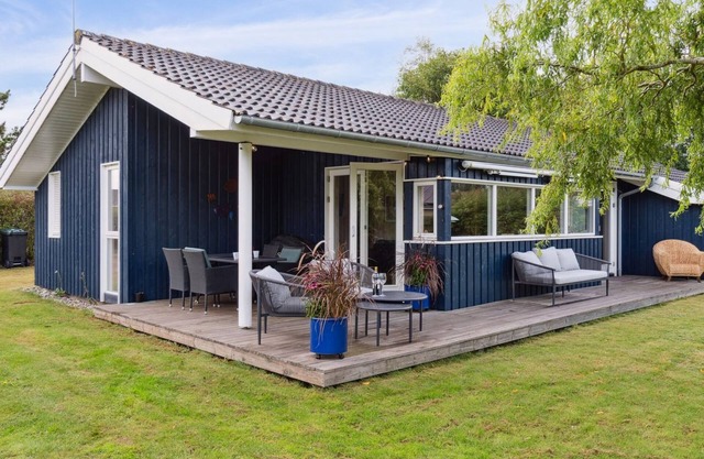 "Hawarth" - 275m from the sea by Interhome