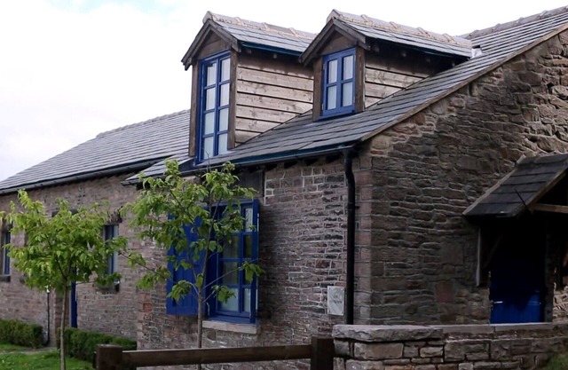 Hay barn cottage at New Mills Marina