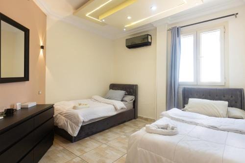 Hayah Suites & Rooms