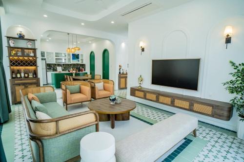 Hayha Villa - Tropical Garden Khem Beach