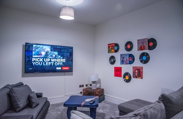 Hayy Ideal Business & Contractor Stay in Leeds