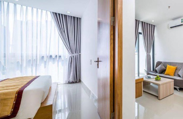 HB+ Hotel & Apartment