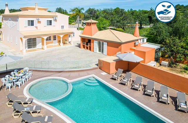 Heatable Pool & BBQ Villa Near Albufeira Center