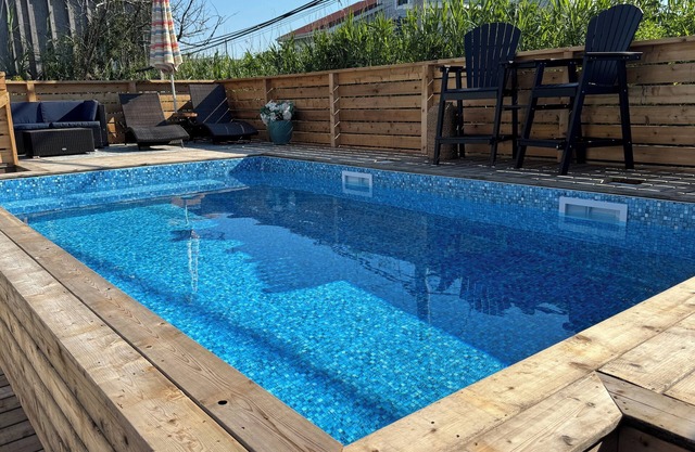 Heated Saltwater Pool, All New 4BR + Bonus Room, LR, DR + Den