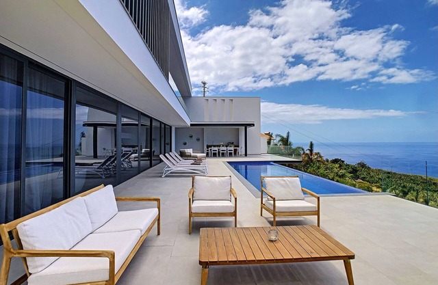 Heaven's Nest by LovelyStay