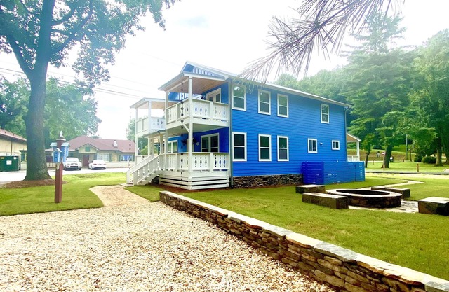 Helen’s Blue Harmony a peaceful home to spend your getaway!
