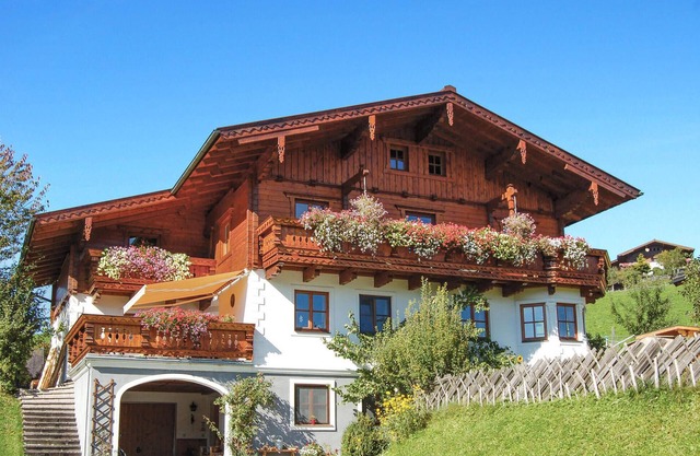 helle Ferienwohnung in Flachau