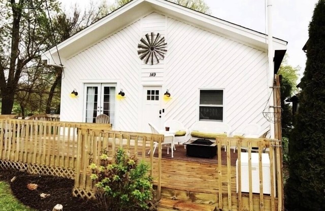 Hensley’s Cornerstone Lakehouse