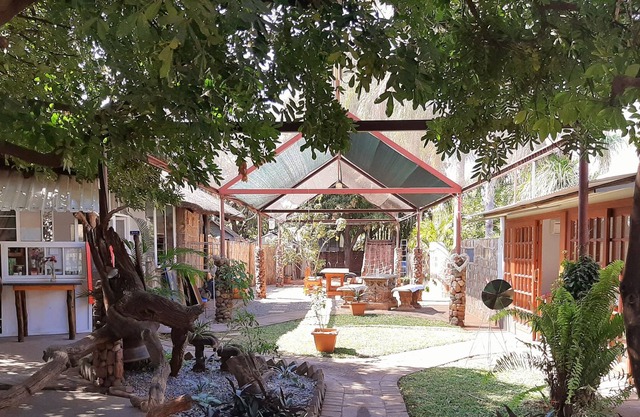 Herberg Guest House & Coffee Shop
