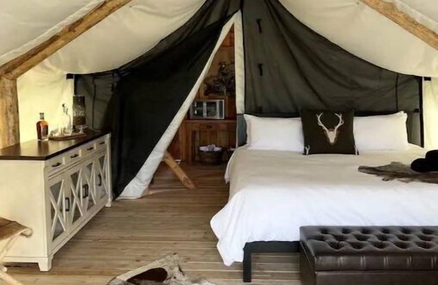 Heritage Ranch 'Bobcat' Glamping Tent (2)