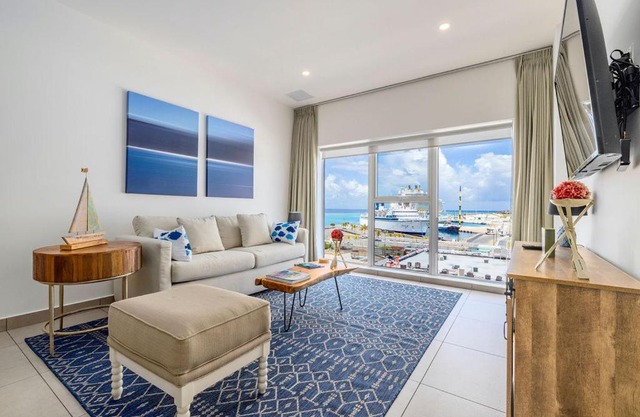 Hh-2Bstd614 - All Shades Of Blue Oceanfront Luxury Condo