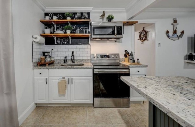Hidden Getaway 5 miles away from Fort Laud Beach