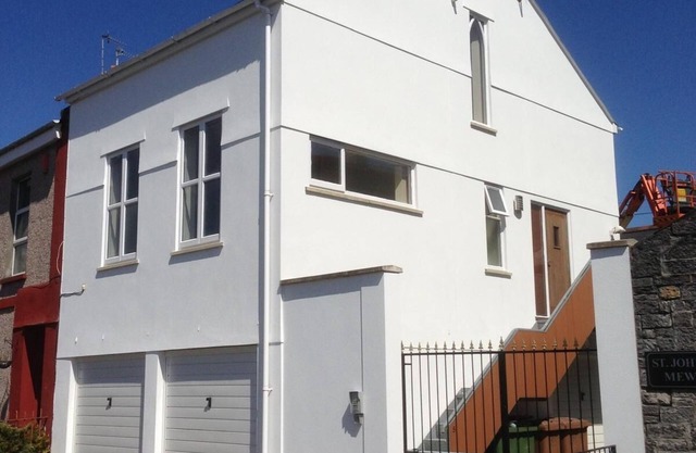 'Hidden Jewel' city centre + Free Parking.