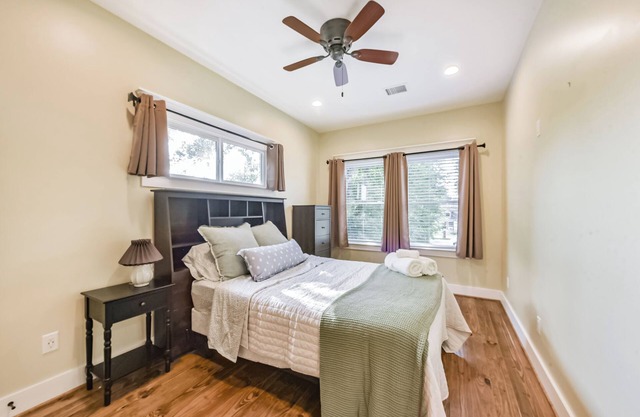 Hidden Oaks Guest House