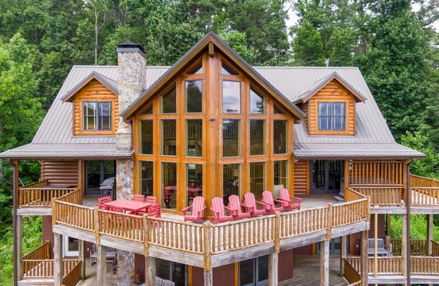 Hidden Ridge - Hot Tub, Pool Table, Ping Pong, Great Views