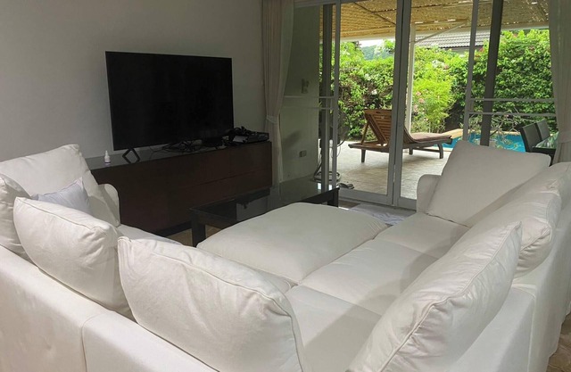 Hidden Villa Oasis Private Pool 2km to Beach&Mall