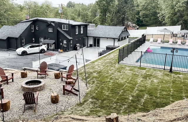 Hideaway Lodge - Glen Lake, Lake George