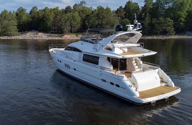 High-class and Elegant Luxury Yacht in Helsinki - Princess 75