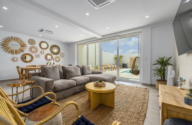 High-End Villa ~ Walk to Beach ~ Private Pool ~ Ocean View