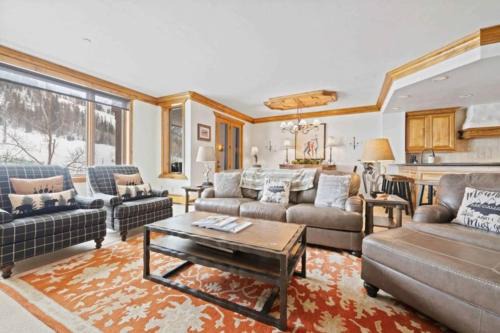 Highlands Slopeside 217 by East West Hospitality