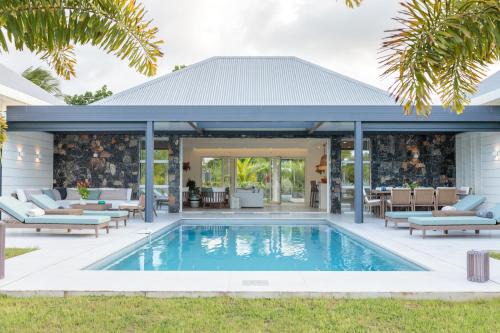 Hill Rock villas - Blue Silver