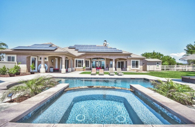 Hill Top Estate In The Heart Of The Wine Country W/incredible Views!
