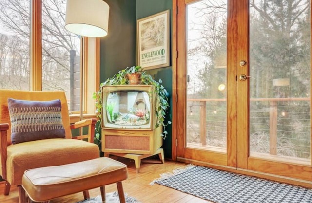 Hillside Haven with Outdoor Tubs + Vintage Library