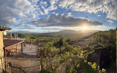Hillside home with fantastic view - 7 beds - only 1h from Rome