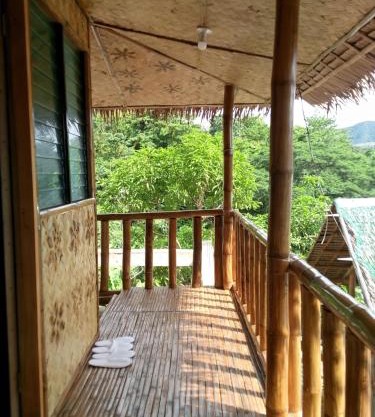 Hilltop chalet, with AC, private bathroom, kitchen & balcony with views