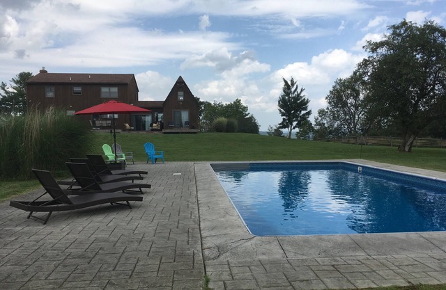 Hilltop Getaway with a Saltwater Heated PoolnSleeps 12 ~ 5 Bedroom, 2 Bath