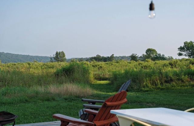 Hilltop Retreat with Hot Tub in Livingston Manor