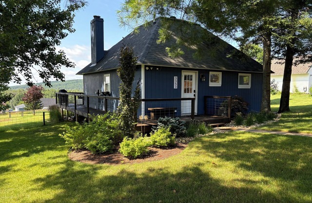 Hillview Haven - Hot tub - Mountain Views -Golf - Kid Friendly