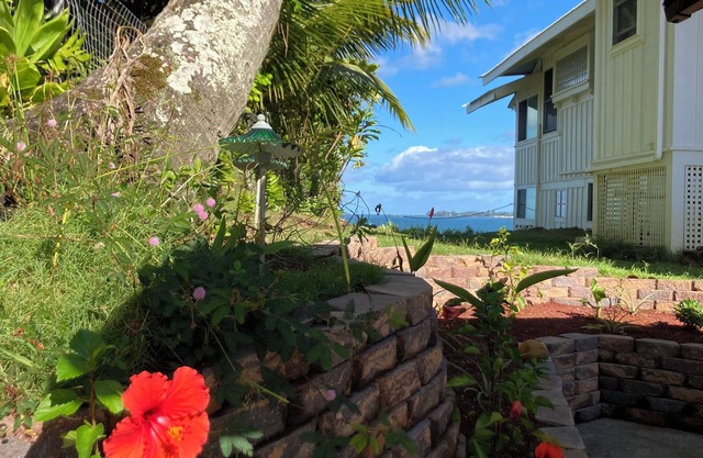 Hilo Bay Oceanfront B&B